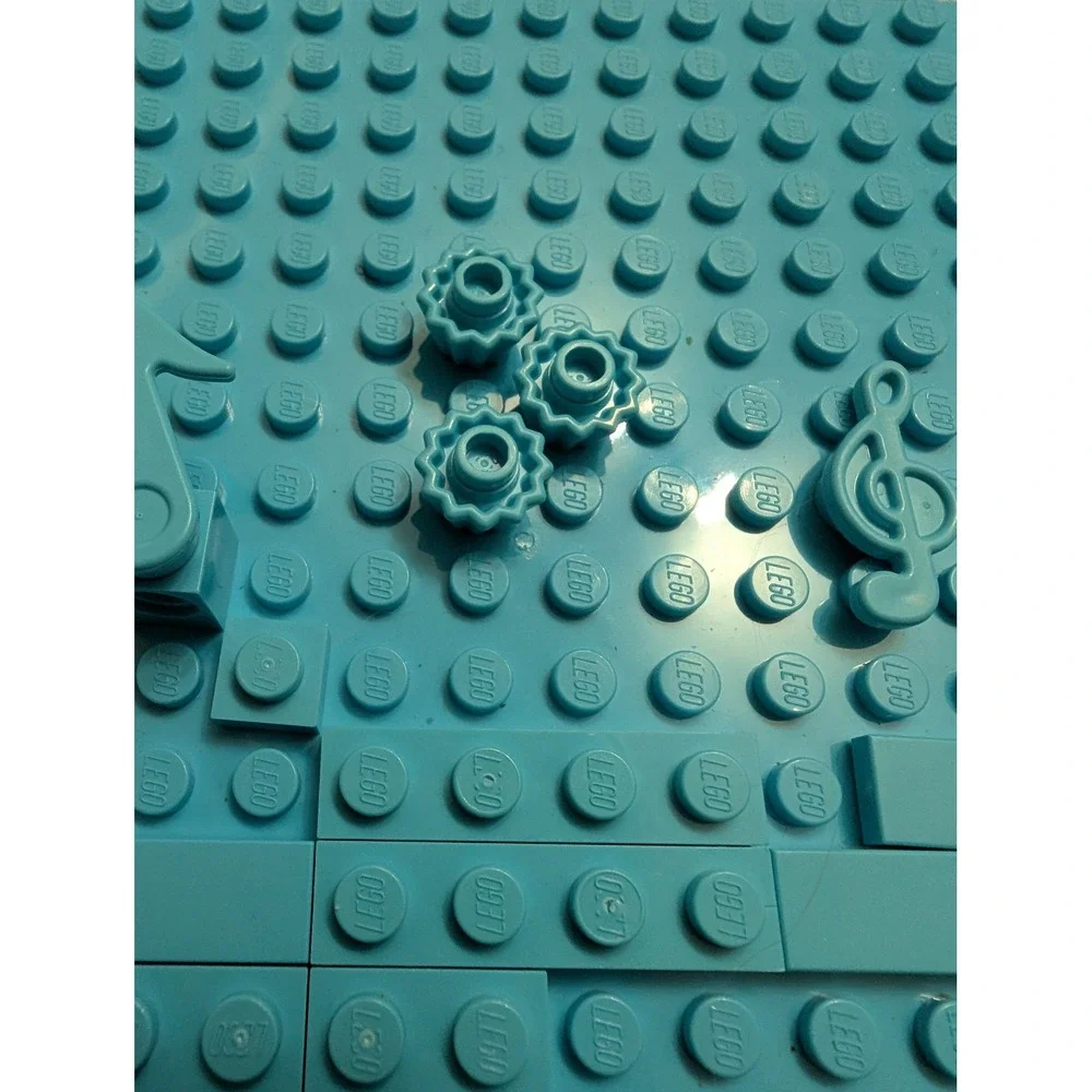 Lego‎ Turquoise Blue Plate music notes flower base 25 pieces misc replacement